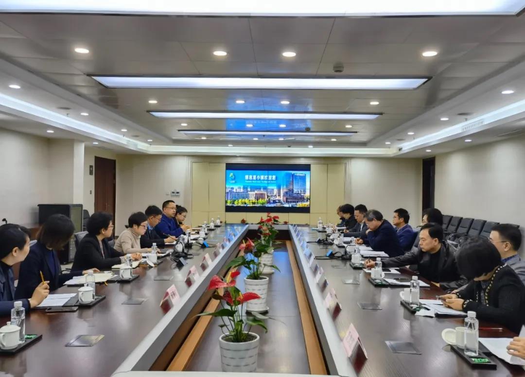 “產(chǎn)業(yè)大腦”建設：致公黨省委會副主委王堅一行來區(qū)調(diào)研指導工作