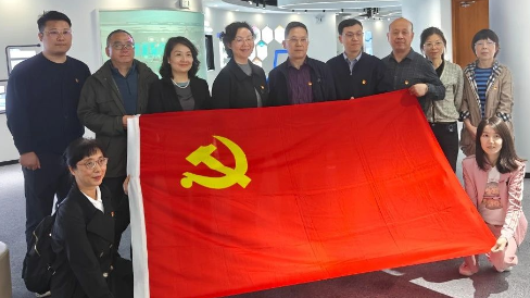 杭州市審計(jì)局黨組書記、局長(zhǎng)范飛一行蒞臨健培科技考察調(diào)研