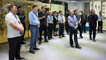 渭南市華州區(qū)政協(xié)主席王曉鵬一行蒞臨健培科技參觀考察