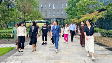 江蘇省無錫市婦聯(lián)黨組成員、副主席朱芳一行蒞臨健培科技考察調(diào)研